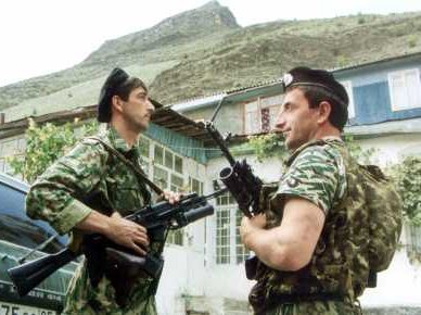 Правительственные войска в Ботлихском районе Дагестана. Фото: Арсен Малаев, Associated Press